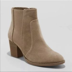 Universal Thread Catlin Boot NWT